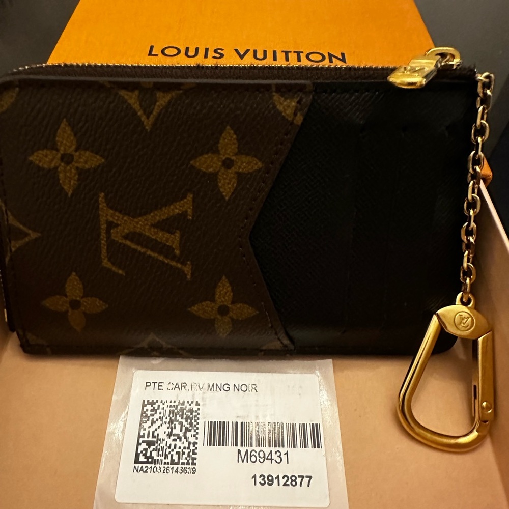 Louis Vuitton monogram recto verso
